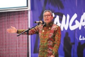Taufan Pawe Hadiri Perayaan Natal PGPI, Kenang Masa Sekolah Dulu