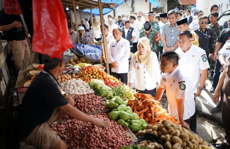 Wali Kota Parepare Pantau Harga Bahan Pokok di Pasar Lakessi untuk Jaga Stabilitas Selama Ramadan