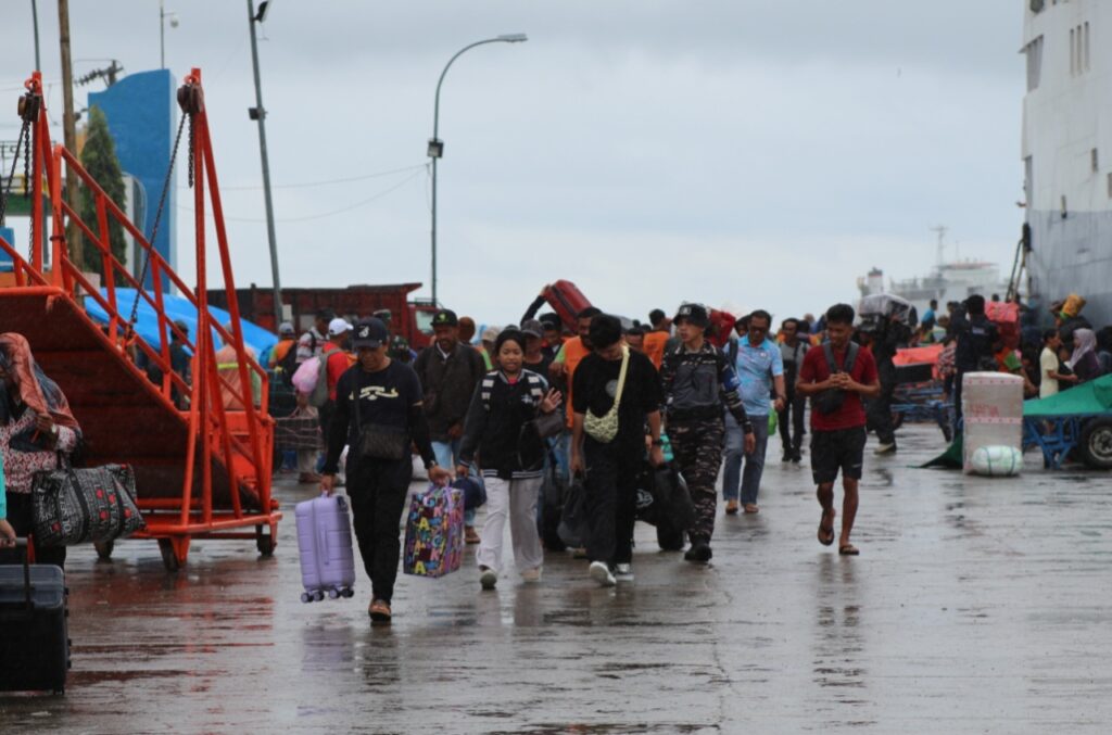 Arus Mudik Nataru 2025 Masih Didominasi Penumpang Turun, Puncak Diprediksi Besok