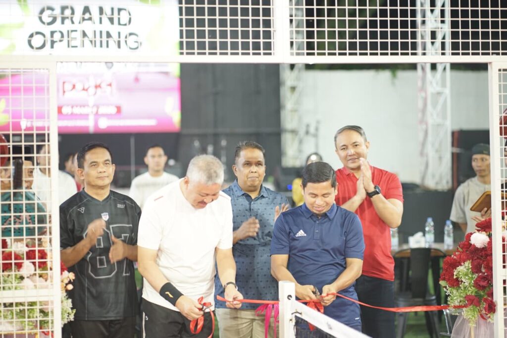Bupati Pinrang Resmikan Lapangan Padel Royal Metro Sky, Wali Kota Parepare Tasming Hamid dan Kapolres Turut Menjajal