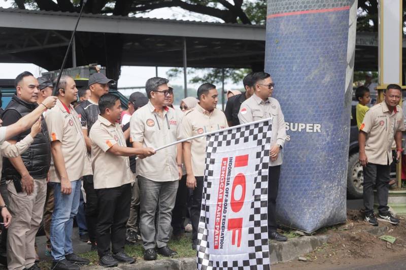 Wali Kota Tasming Hamid Ucapkan Selamat Ke Pengurus IOF Parepare, Lepas Riders Jelajah Bumi BJ Habibie #4