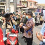 Lindungi Kesehatan Warga, Pemkot Parepare Bagikan Masker di 11 Titik